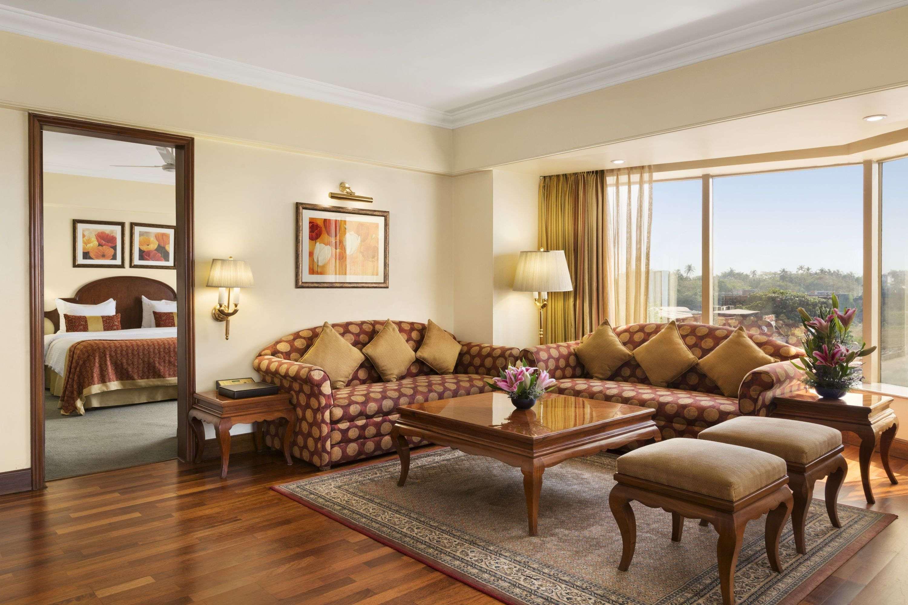 Hotel Ramada Plaza By Wyndham Palm Grove Bombaj Pokój zdjęcie A suite at the Taj Mahal Palace, Mumbai